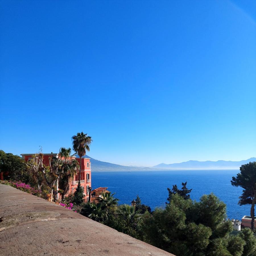 Appartament La Maison Petit * Napoli